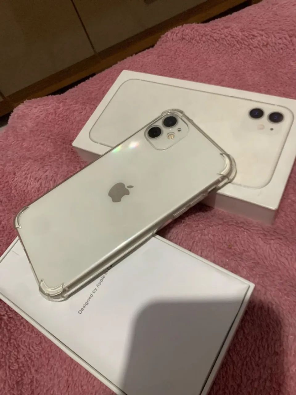 Iphone 11 branco com caixa  - Foto 3