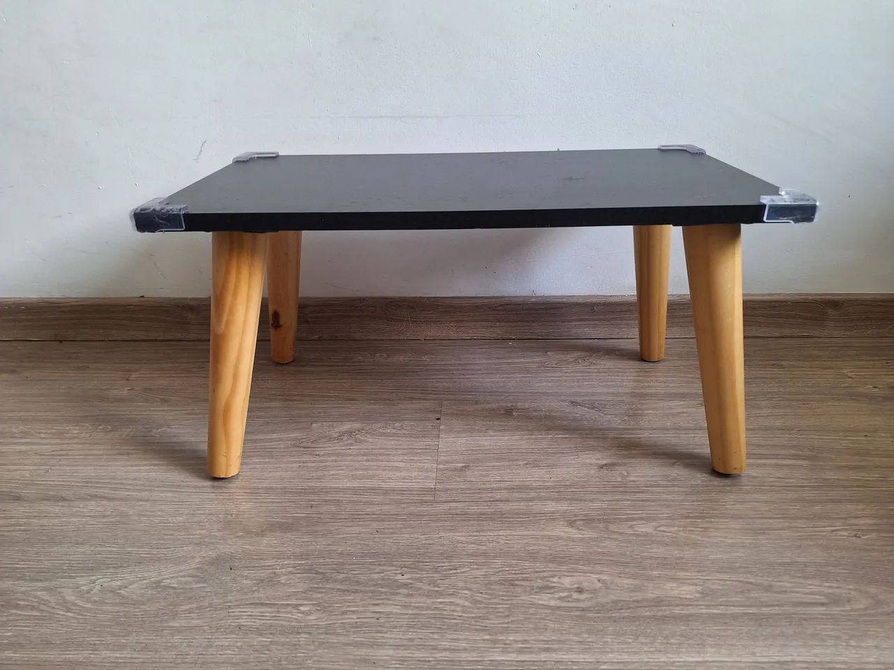 Mesinha baixa decorativa 