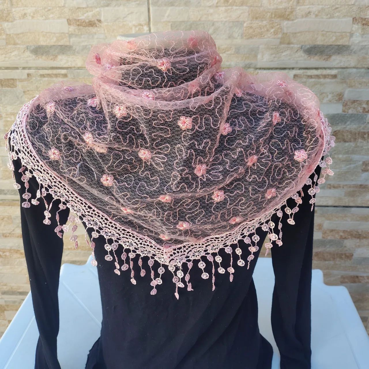 Xale de Renda Feminino - Para Todos os Estilos e Ocasiões  R$ 35 cada" - Foto 4