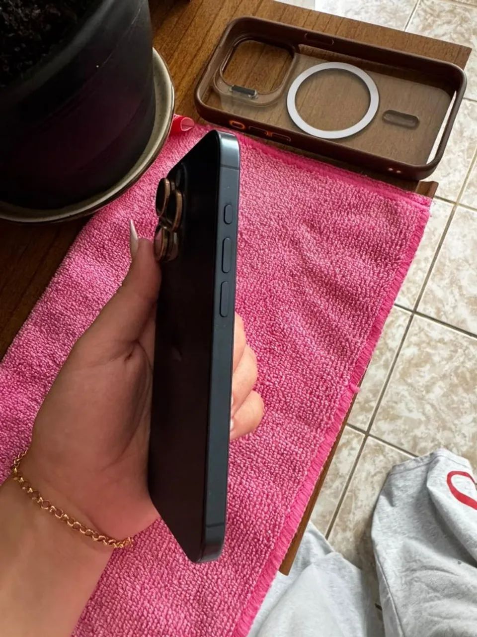 iPhone 15 Pro 256GB - Foto 3