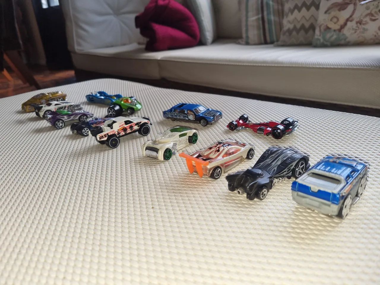 Lote Hot Wheels Variados (13 Miniaturas)  - Foto 3