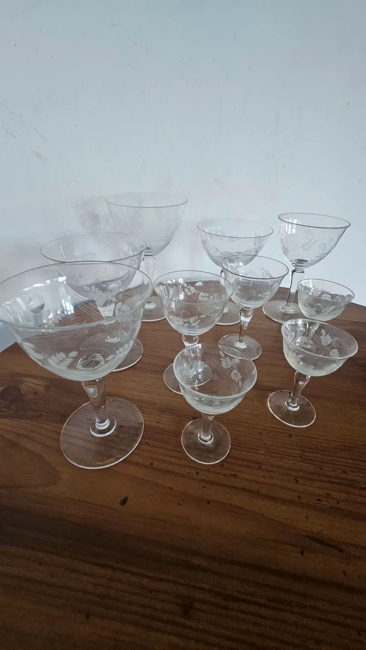 Conjunto taças antigas com Lapidação floral - Foto 4