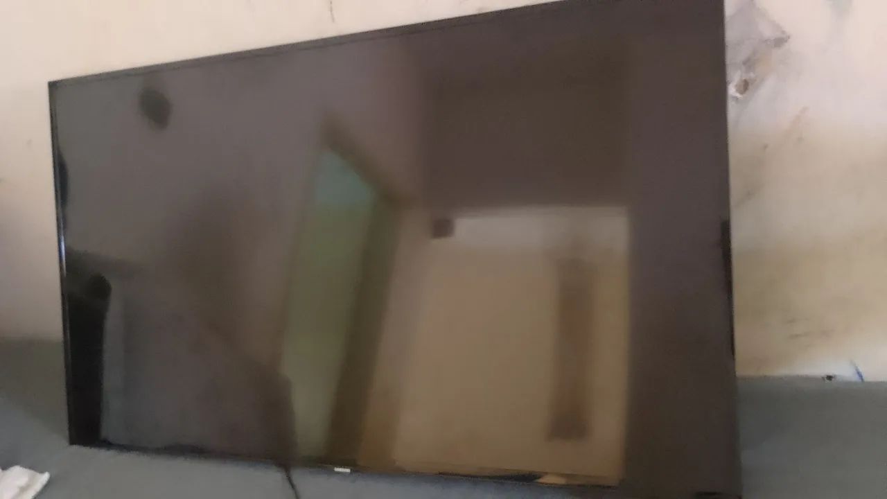 Tv Samsung 43 polegadas pra retirada de peças, sem imagem e som