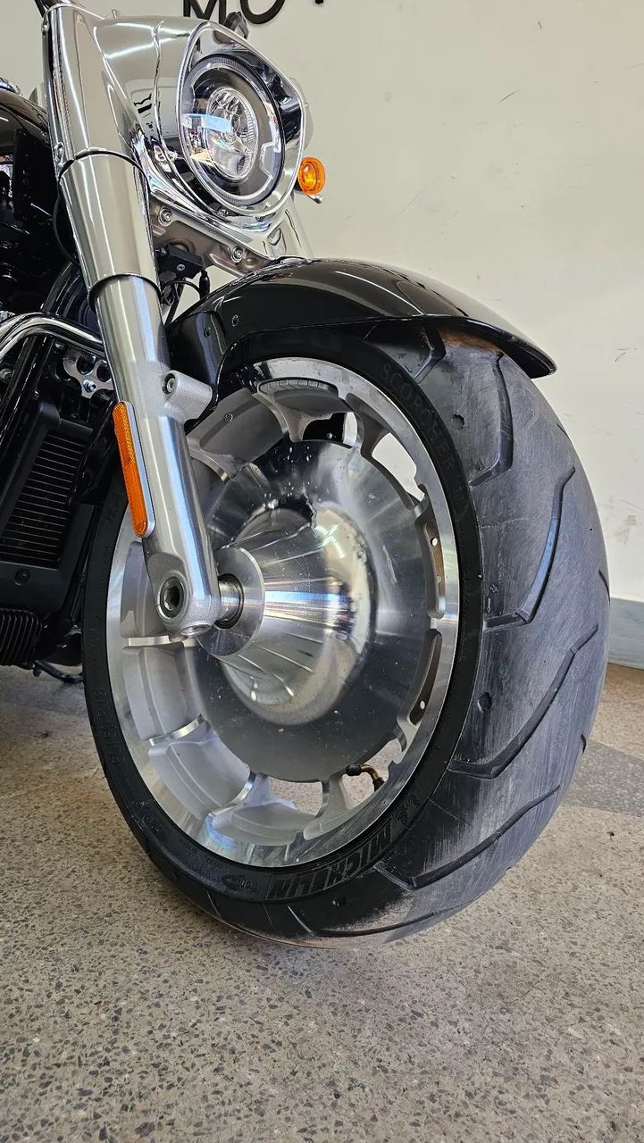 HARLEY-DAVIDSON FAT BOY 2022/2022 - 15.691KM - Foto 4