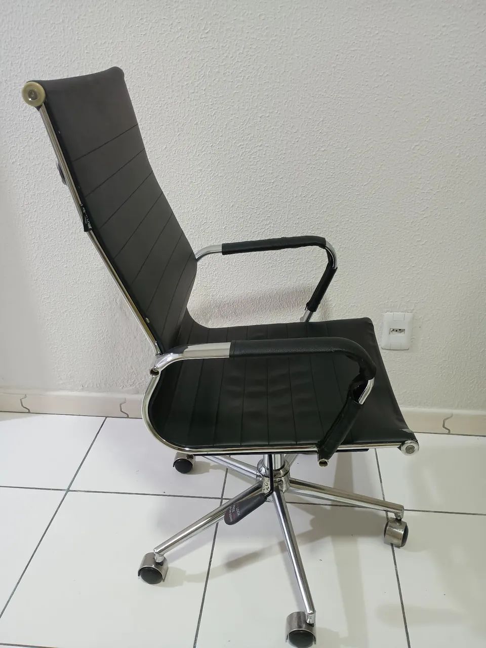 Cadeiras de escritório usadas - Foto 2