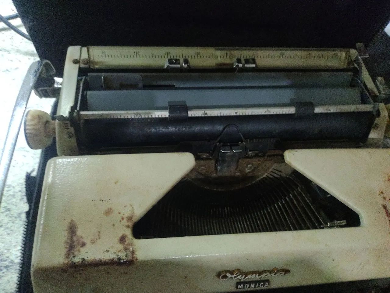 Máquina de escrever alemã 65724027362177120