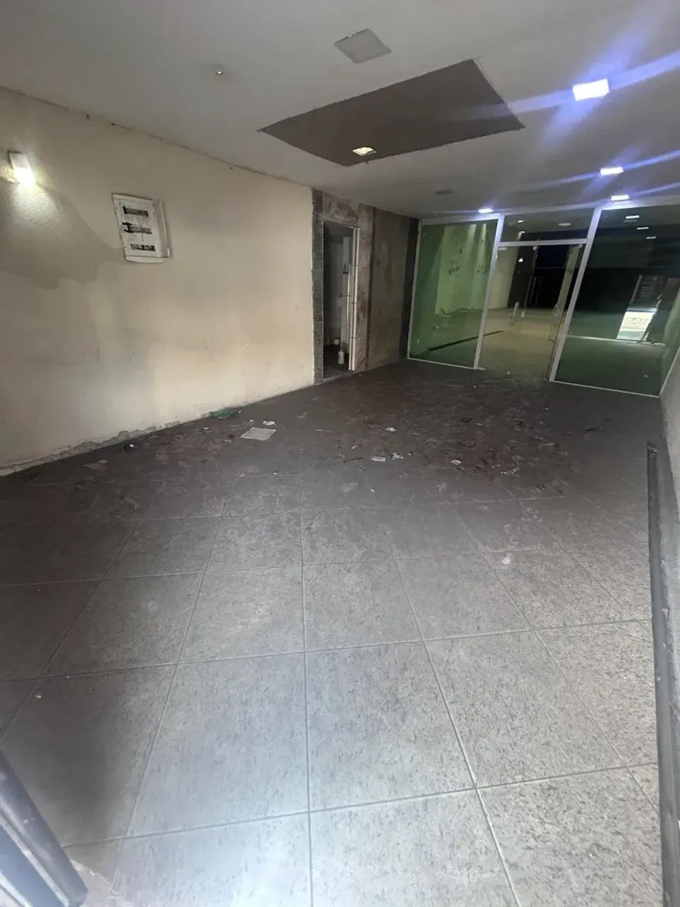 ALUGA-SE OU VENDE-SE EXCELENTE GALPÃO - Foto 4