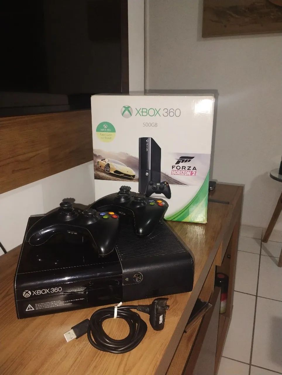 Xbox 360 E 500 GB Completo