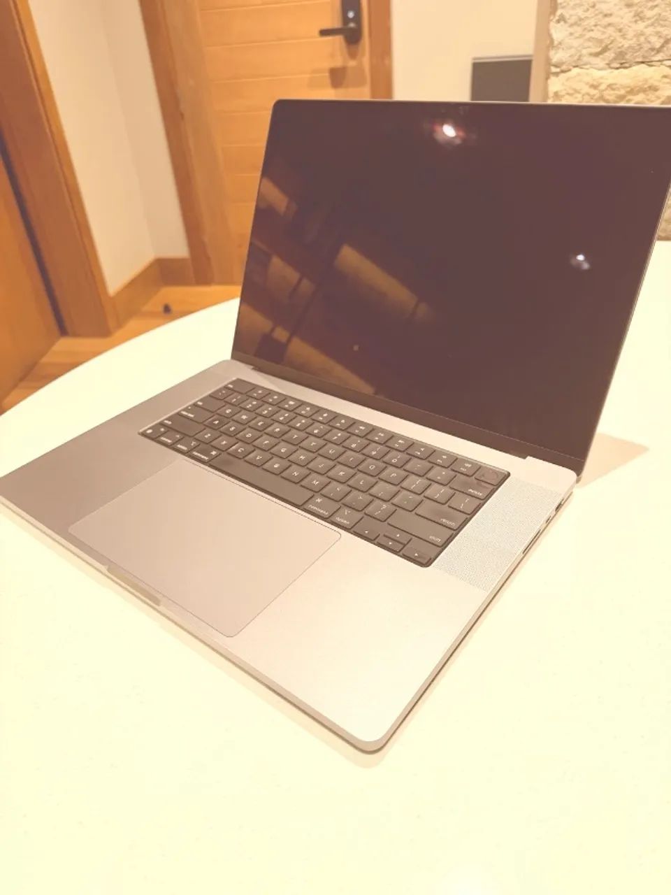 【美品】Apple MacBook pro M2 16gb 512gb Macbook Pro 16