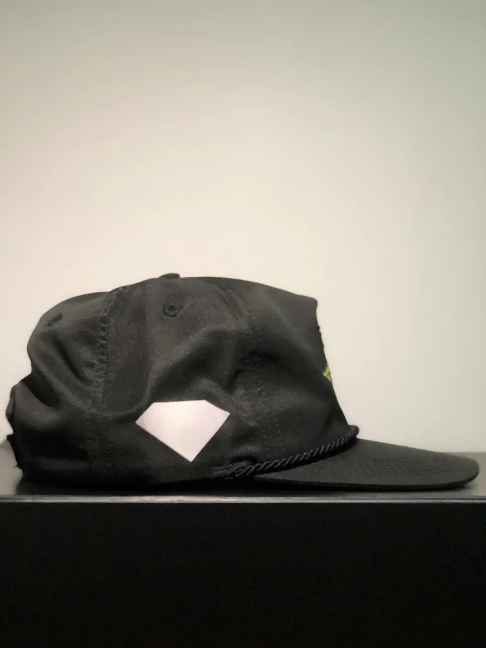 Boné Diamond SnapBack ajustável  - Foto 3