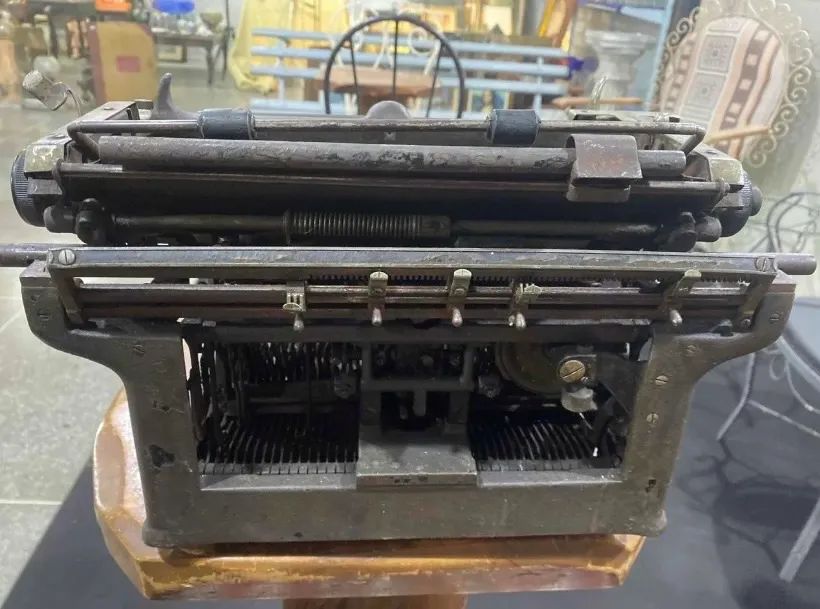 Máquina escrever 1 - Foto 5