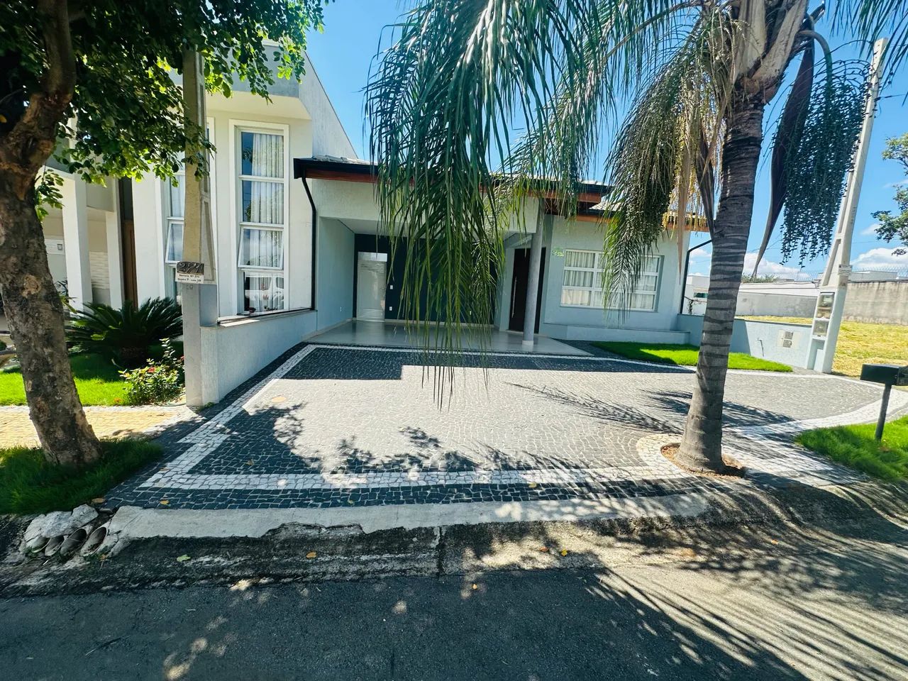 Casa Térrea Condomínio Jardim de Mônaco 
