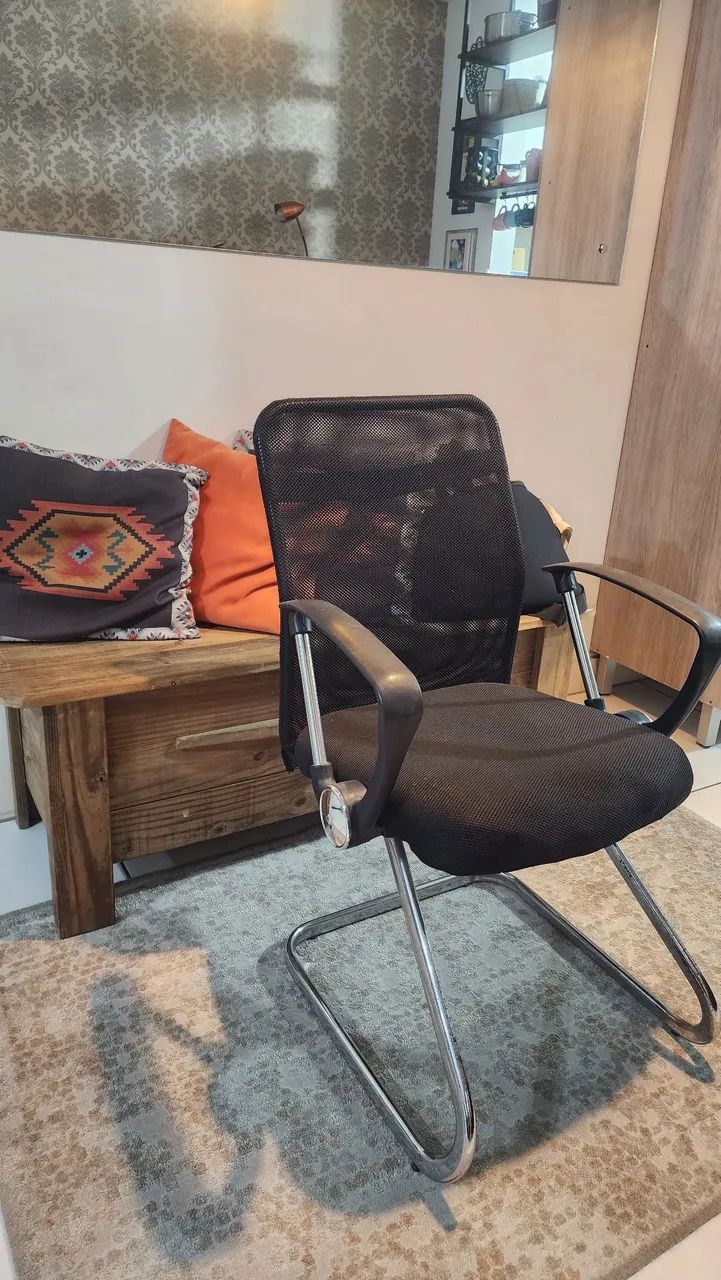 Poltrona Cadeira Diretor Fixa Base e Braços Cromados - Foto 3
