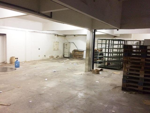 Galpão , Centro , 1.156 m² área construída , 8 vagas , área de manobra, 3 pisos - Foto 12