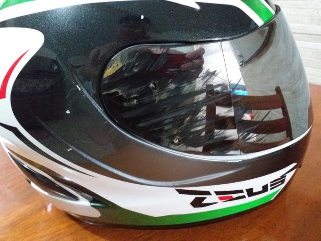 Capacete zeus