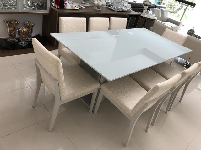 Mesa retangular em laca branca 2m x 1m com 8 cadeiras