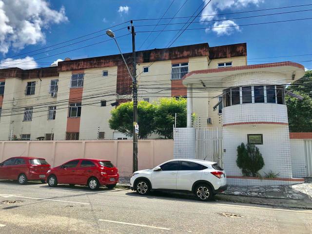 Apartamento no DIONÍSIO TORRES