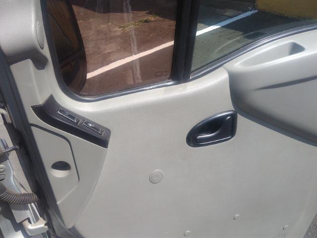 Renault Master 2.5 - 16 Lugares - Ano 2009 - R$ 52.000,00 - Foto 5
