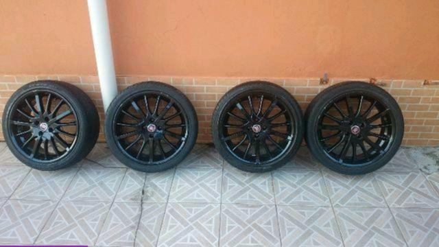 Barbada Roda 17 com pneu Pra vender hje