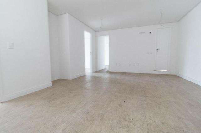 Brisas do Meireles, apartamento duplex com 3 suítes, gabinete, 4 vagas de garagem, - Foto 9