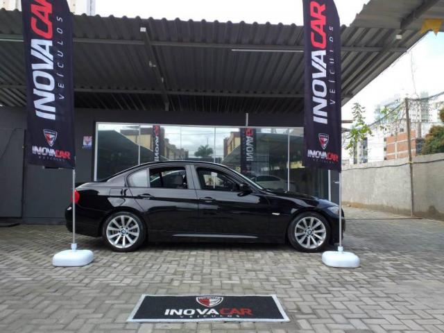 BMW 320i - Foto 4