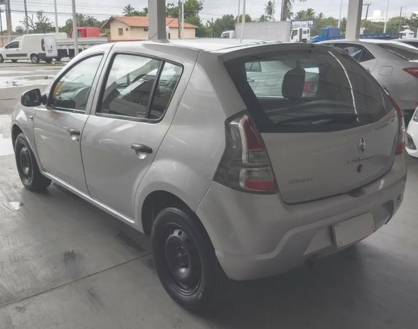 Renault Sandero 1.0 expression ano 2014 - Foto 2