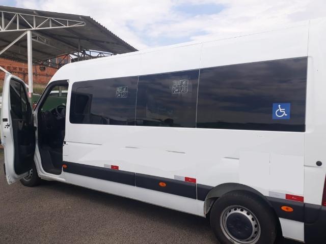 Van Adpatada para transporte cadeirante - Foto 5