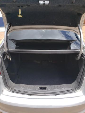 Vendo um New Fiesta - Foto 6