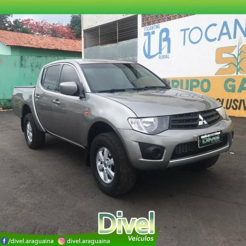 Mitsubishi L200 Triton glx 3.2 CD tb Diesel Mec. 2016 - Foto 2