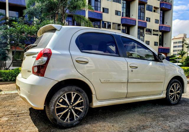 Vendo Etios Platinum - Foto 13