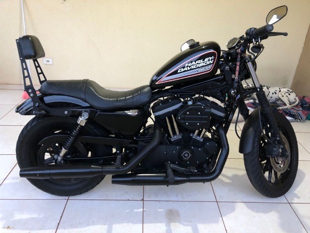 HARLEY DAVIDSON 883 R