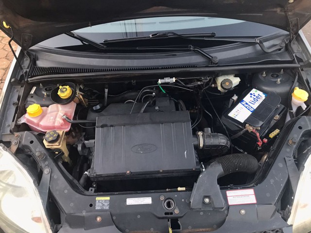 FORD FIESTA IMPECÁVEL