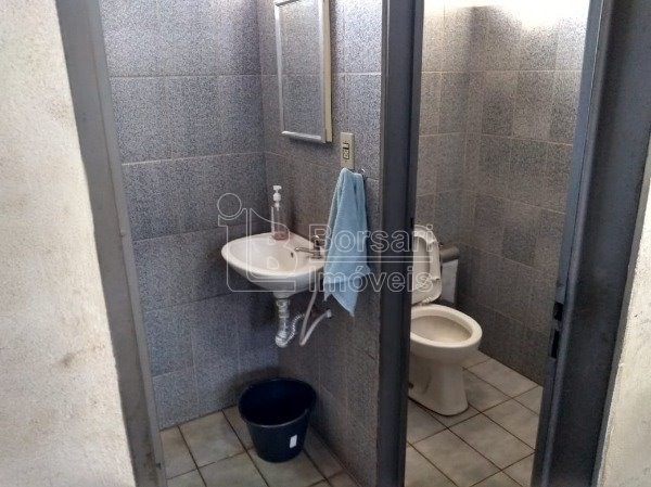 Venda de Comercial / Salão na cidade de Araraquara