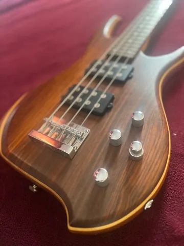 Baixo Eagle Impecável 