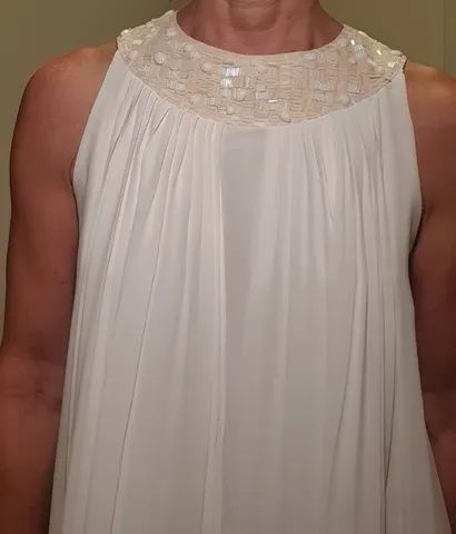 Vestido bordado e plissado - Foto 2