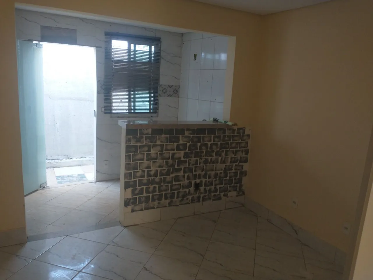Imóvel a venda com 6 kitnet