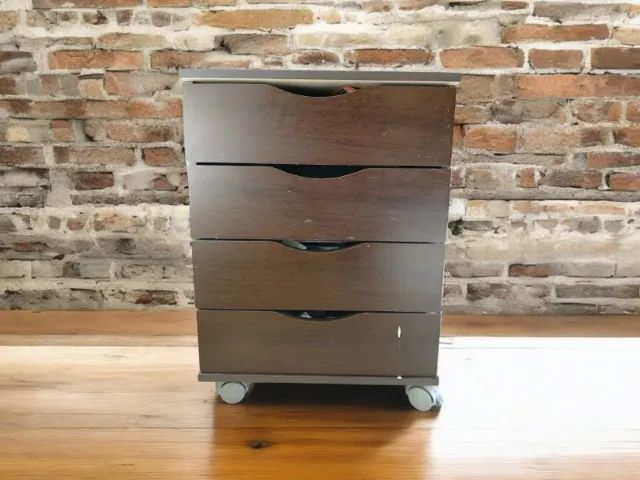 Gaveteiro Madesa com 04 gavetas e 04 rodízios