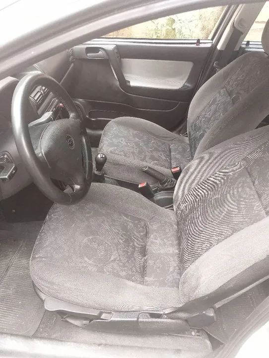 Astra GL 1.8 Millenium 8v - Foto 9