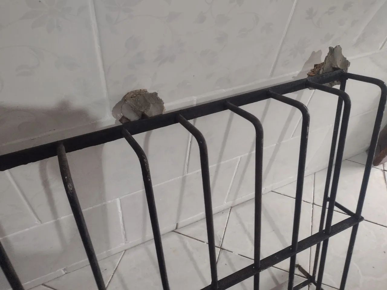 Grade ferro grosso - 1,04 X 0,79 - Foto 2