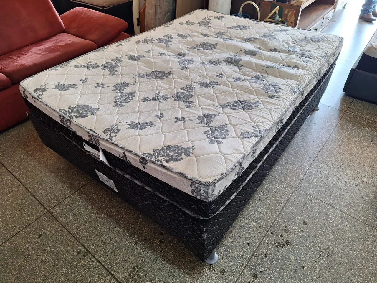 Cama Box Casal com Colchão de molas conservada (((ENTREGO))) - Foto 3