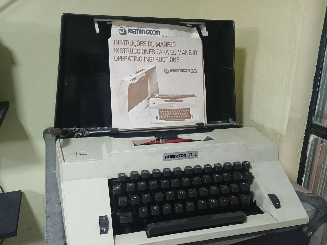 Máquina de escrever Remington 55 L (aceito cartões)