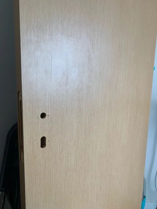 Folha de porta cortada