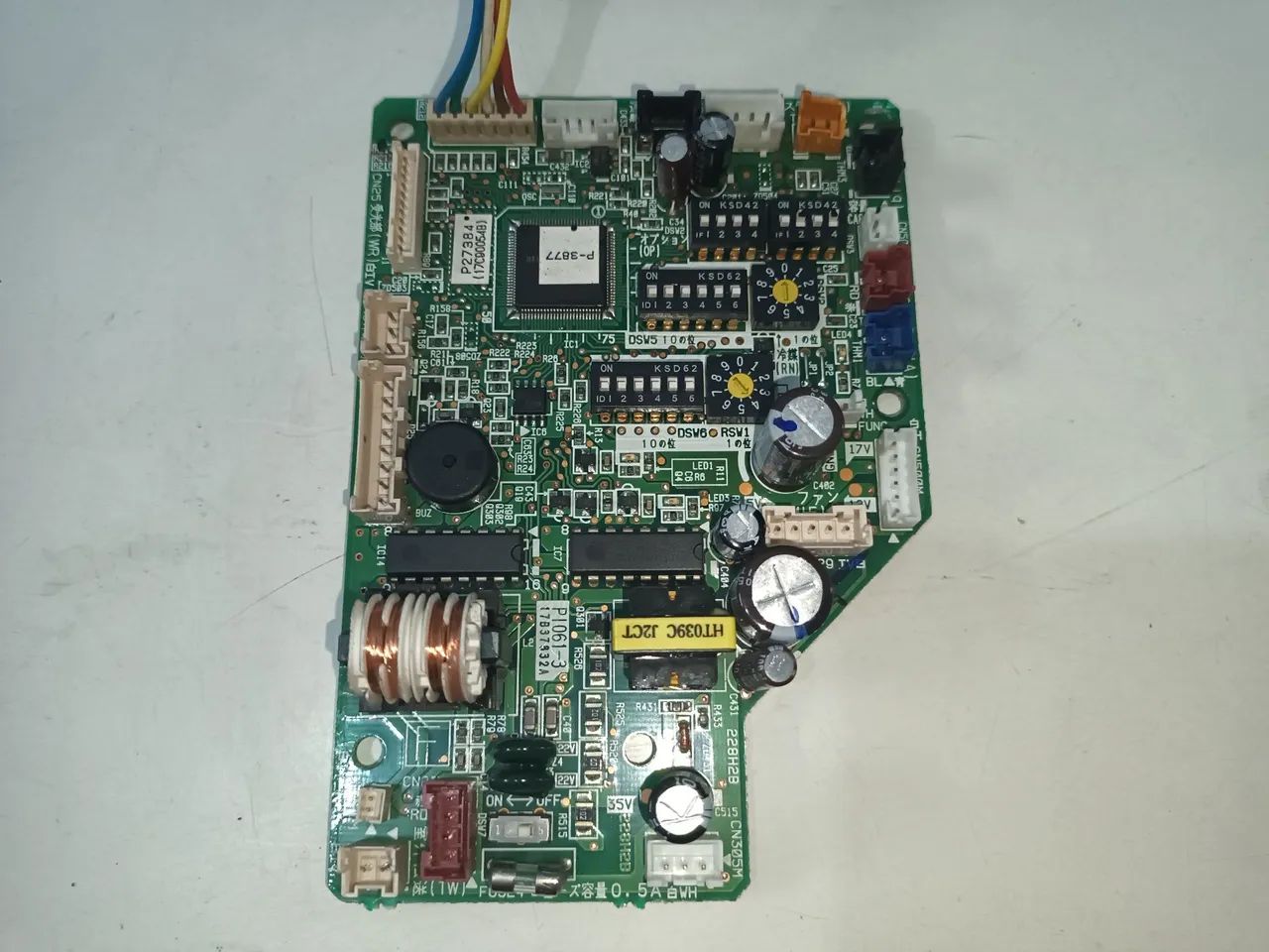 PLACA HITACHI (17C90054B)