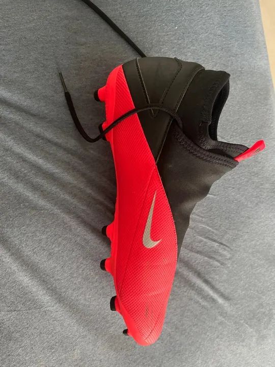 Chuteiras Nike Phantom - Futebol