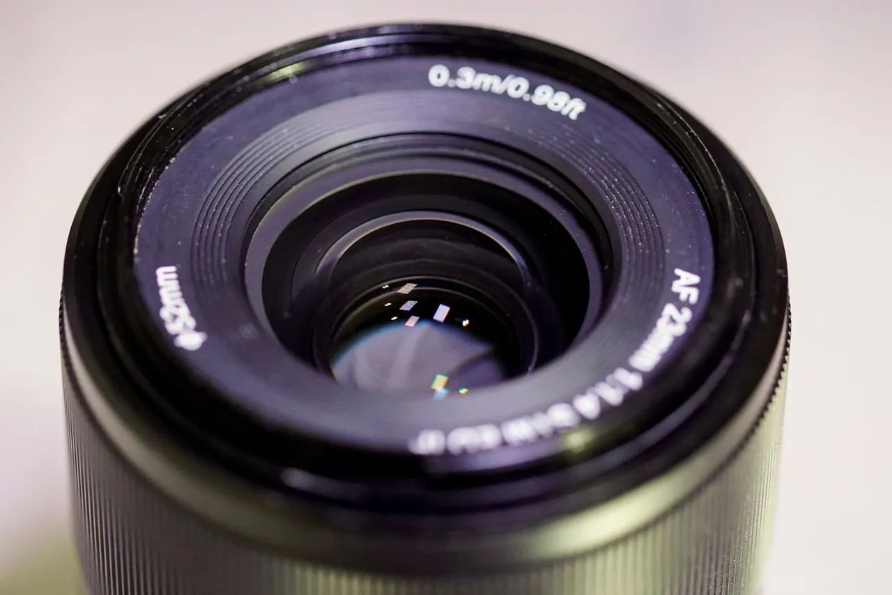 Lente Viltrox 23mm 1.4 E - Foto 2