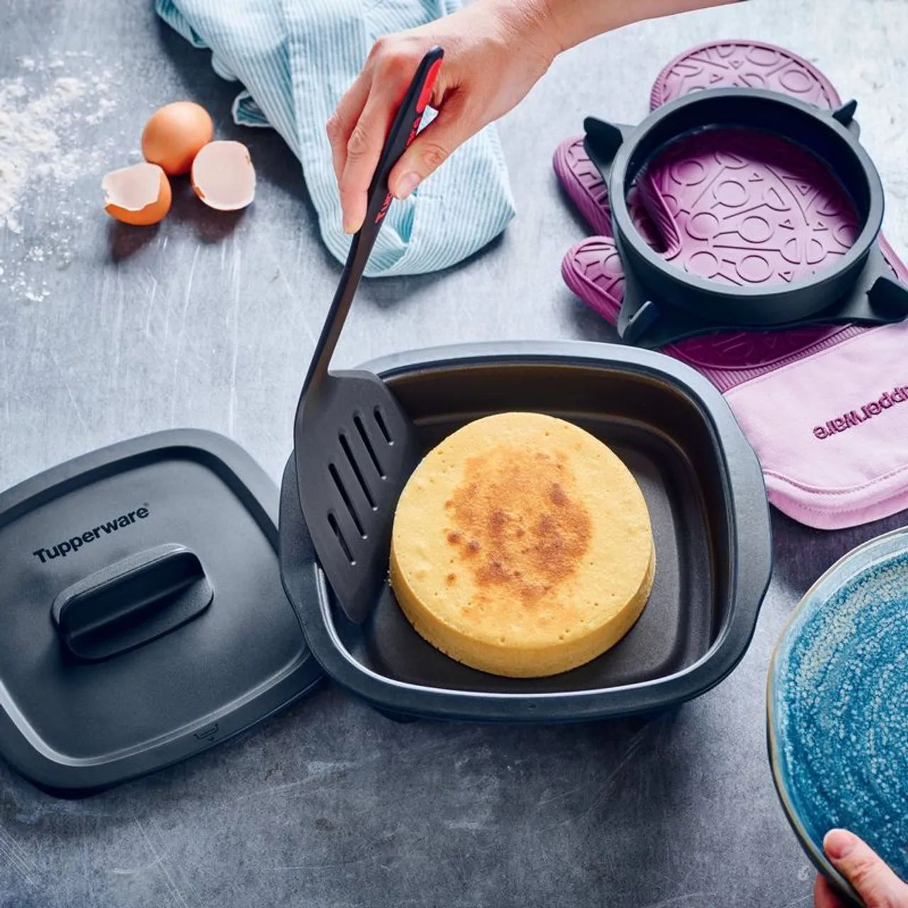 Espátula larga Essencial Tupperware Importada Preta com detalhe vermelho  - Foto 3