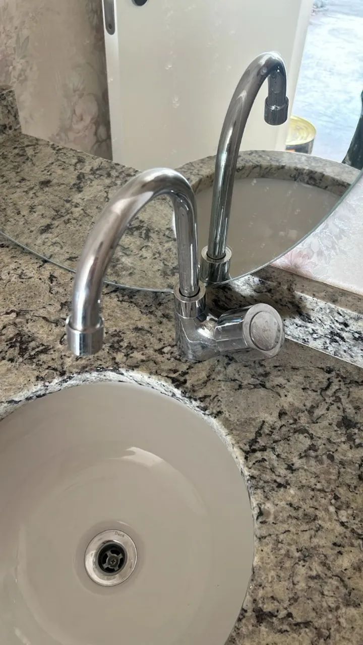 Itens de banheiro Usados- Alto Padrão- DECA e DOCOL