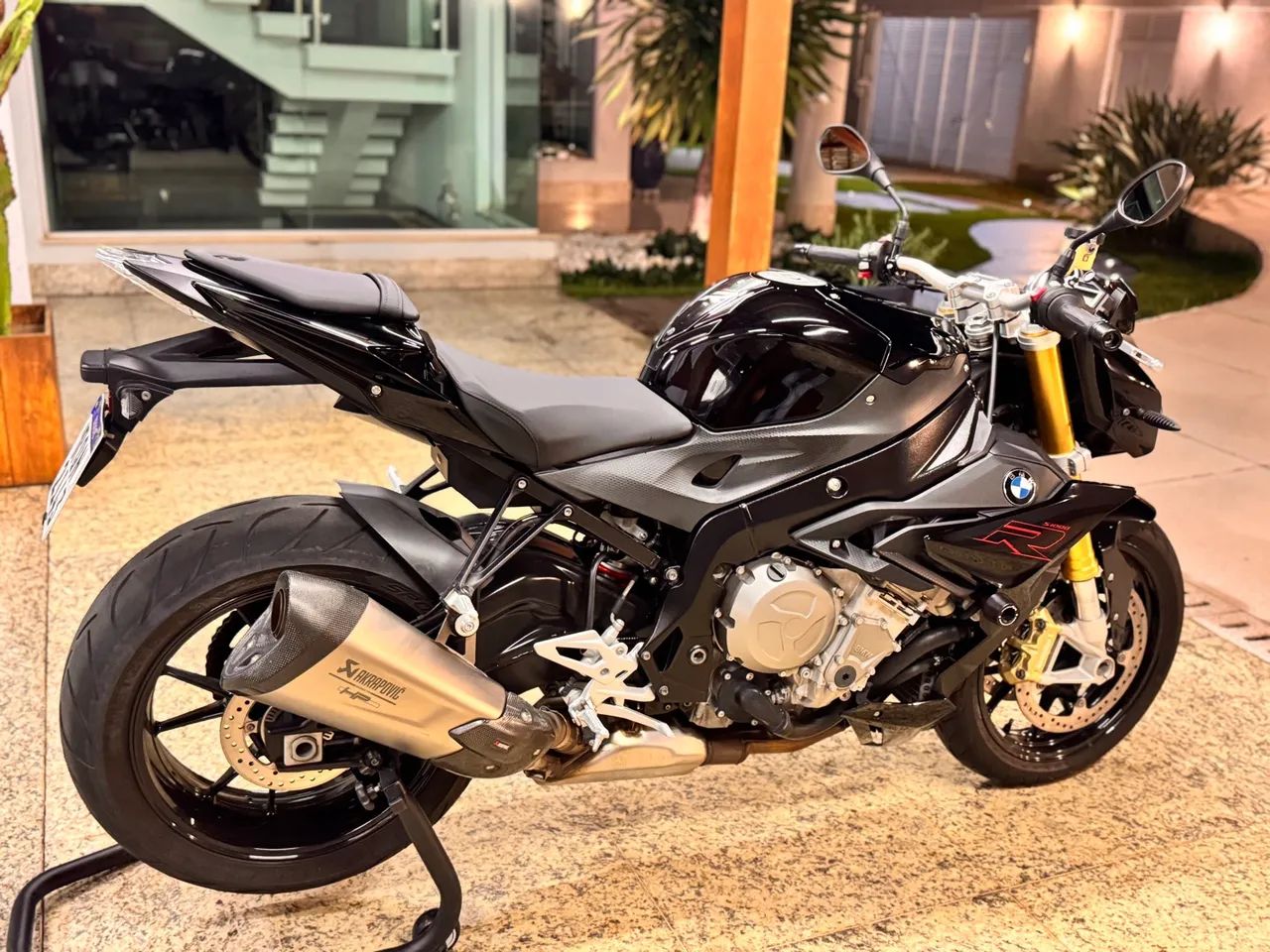 BMW S1000-R Naked - Muito Nova  - Foto 4