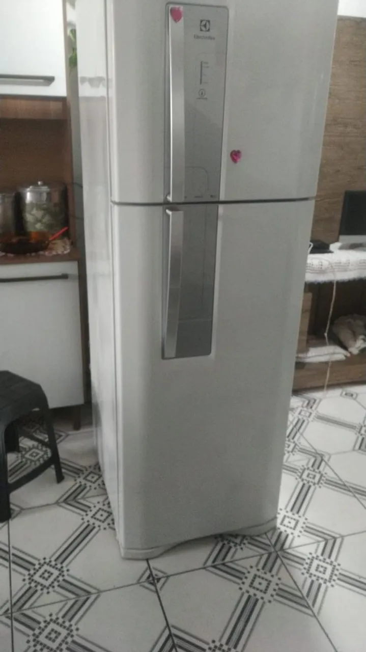 Geladeira Electrolux Frost Free df42