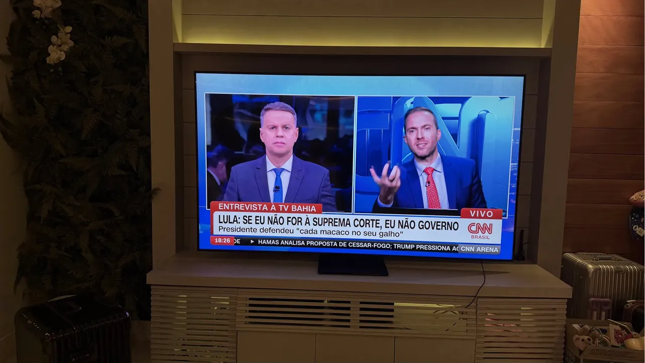 Smart TV QLED 85 Samsung Impecável